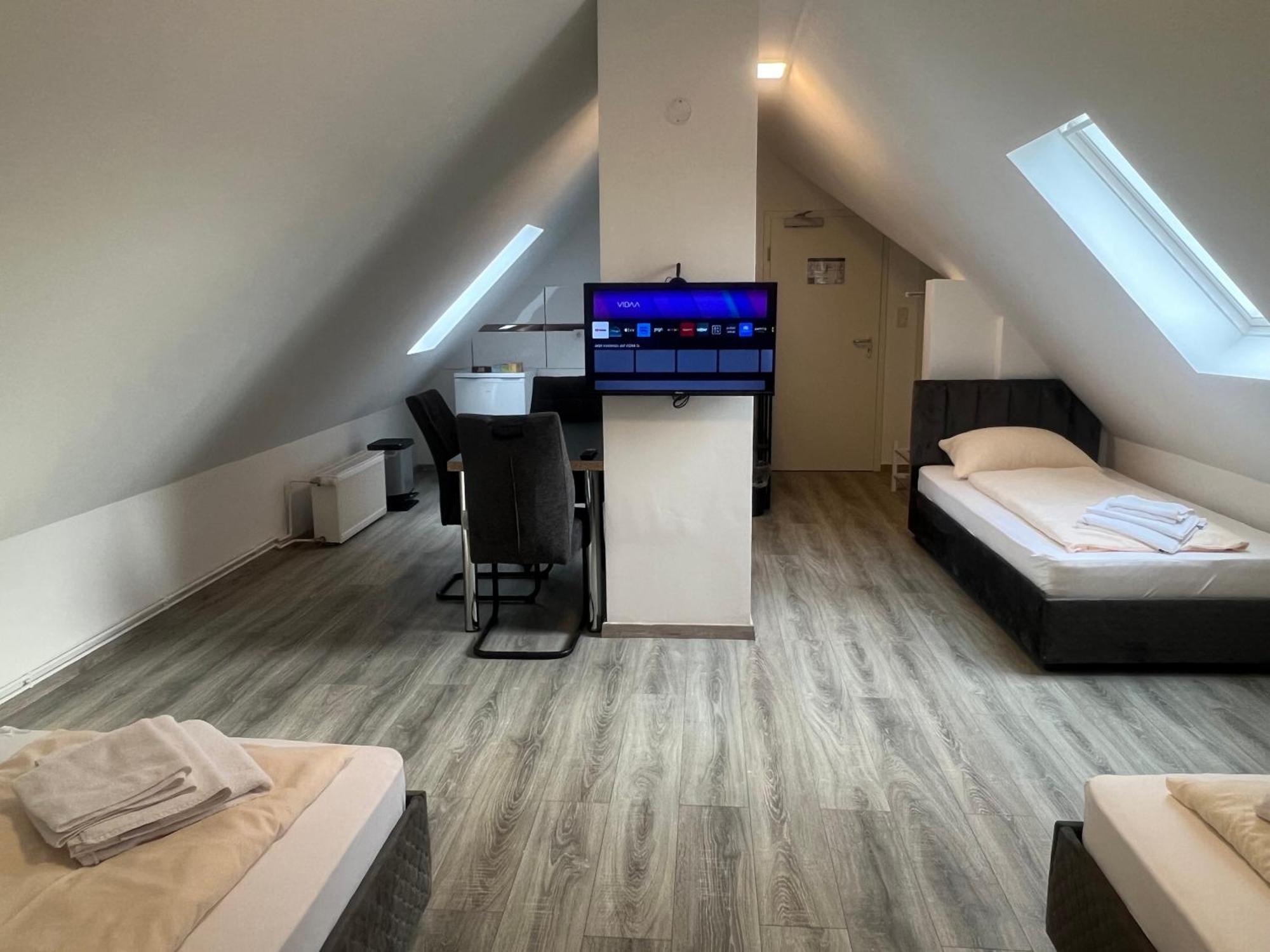 Durmaz Hotel Ганновер Екстер'єр фото