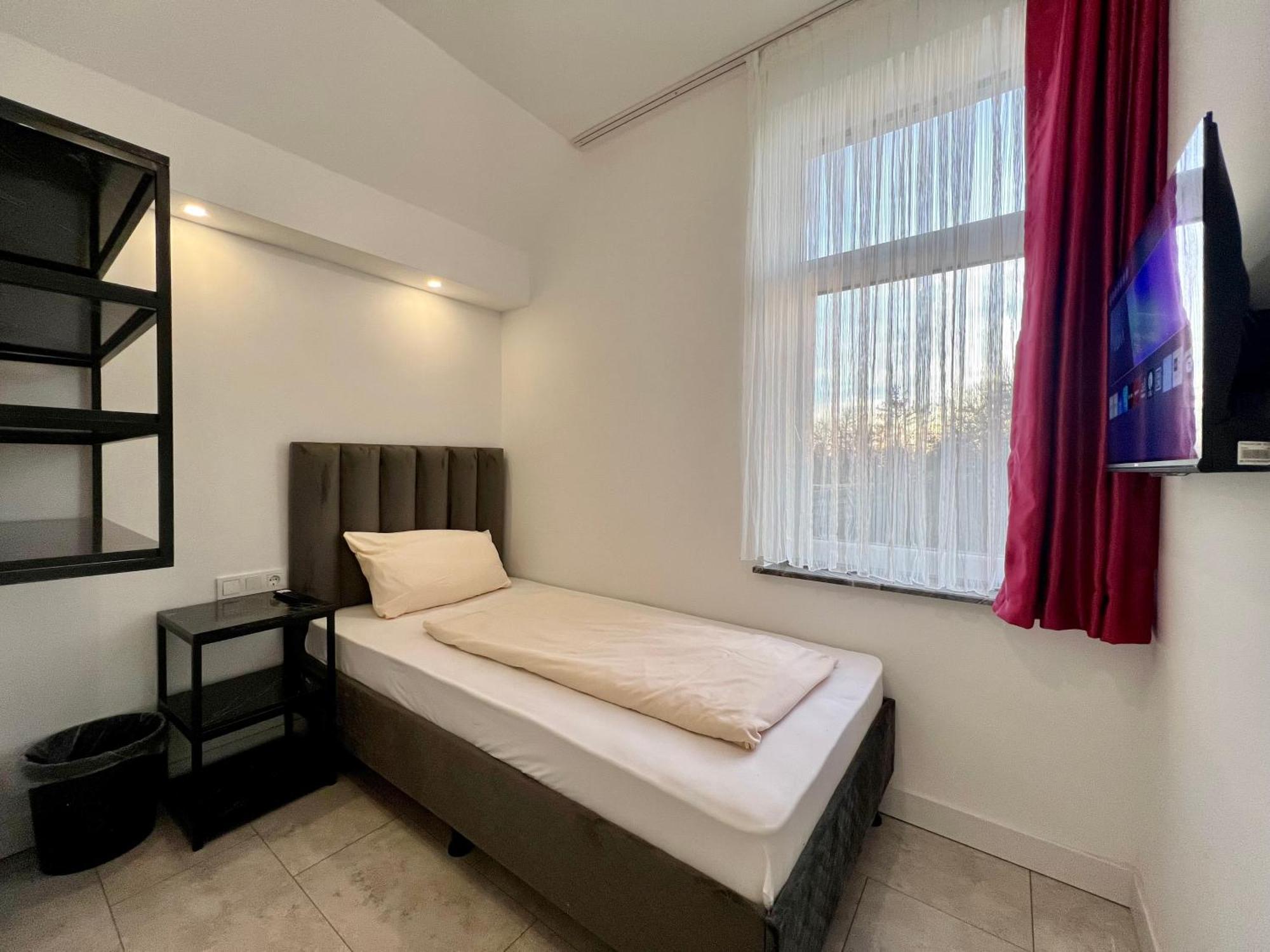 Durmaz Hotel Ганновер Екстер'єр фото