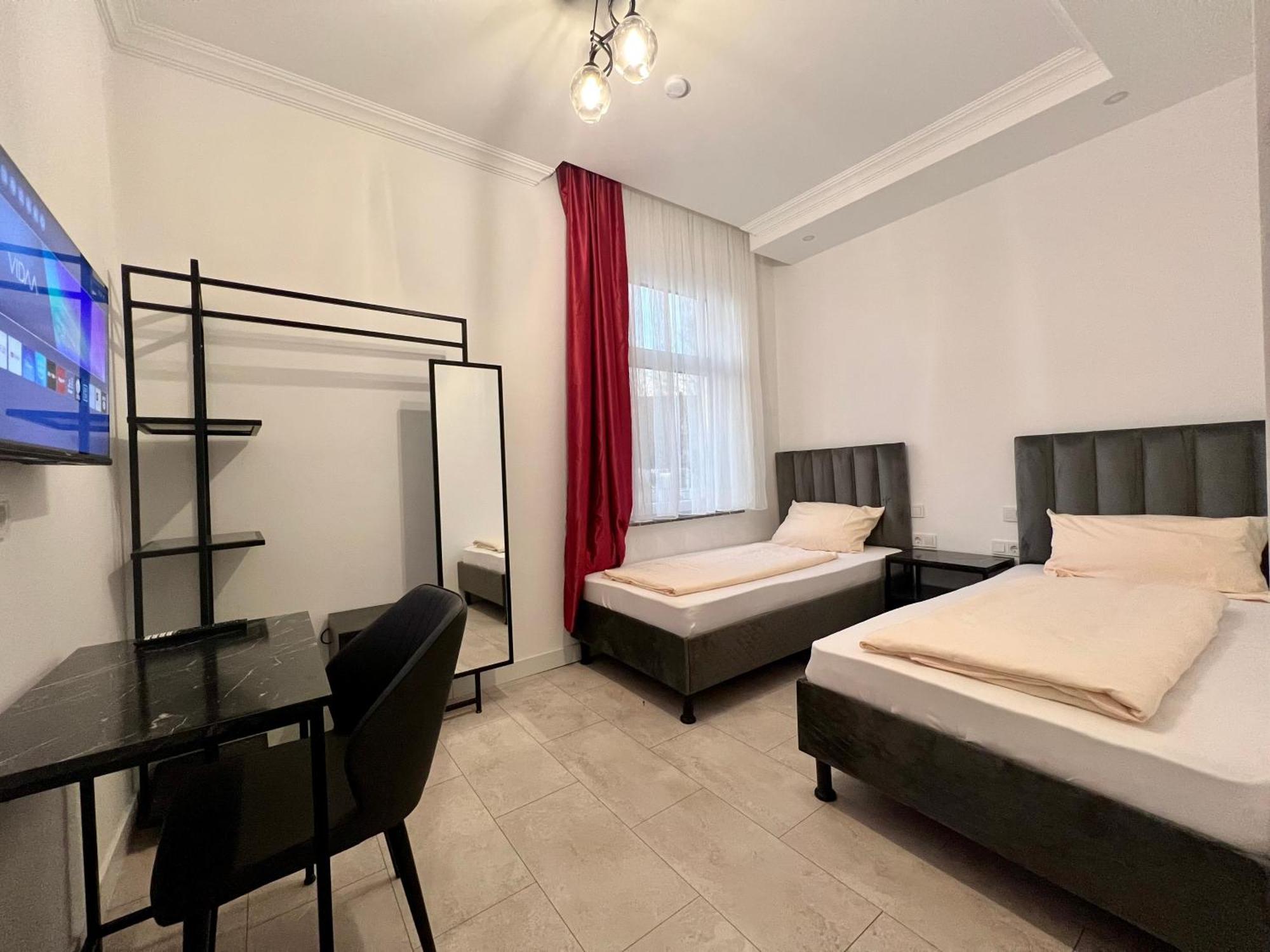 Durmaz Hotel Ганновер Екстер'єр фото