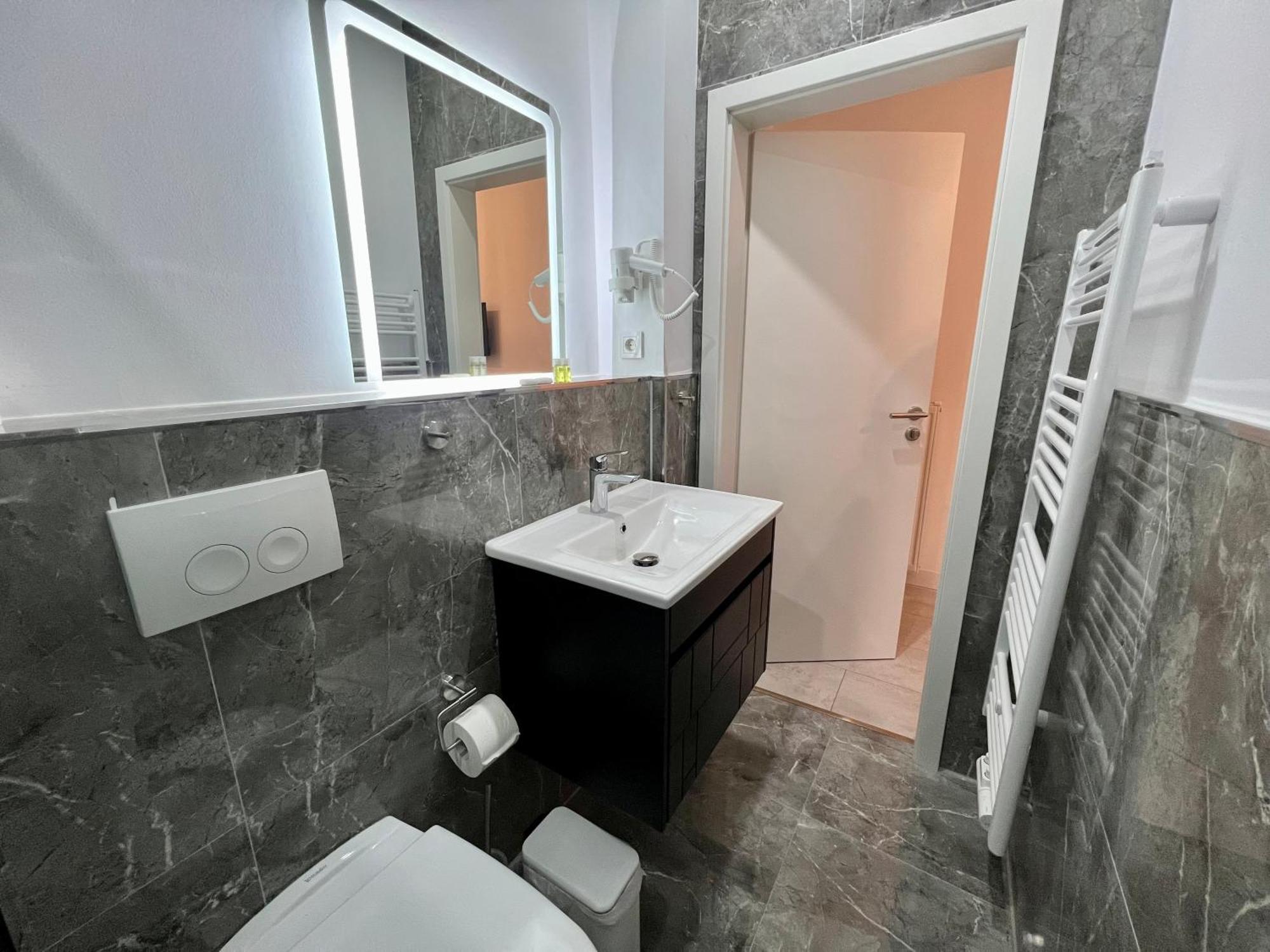 Durmaz Hotel Ганновер Екстер'єр фото